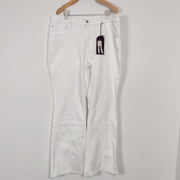 No Boundaries Women's Flare Pants NEW Size 17 White Cotton High Rise Minimalist - Picture 1 of 13